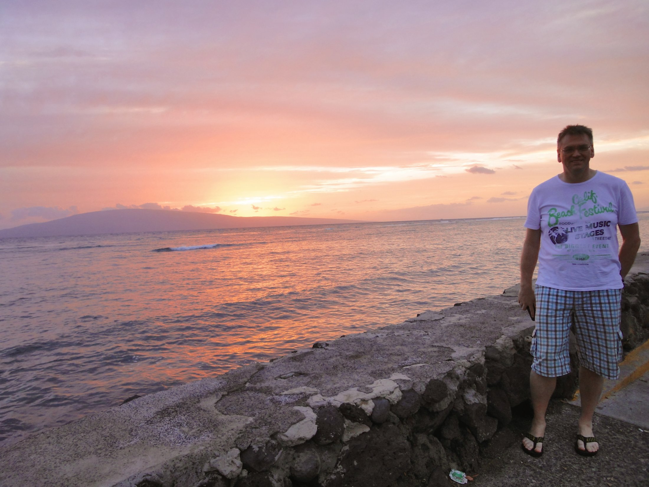 Da ist er unser erster Sonnenuntergang des Urlaubs